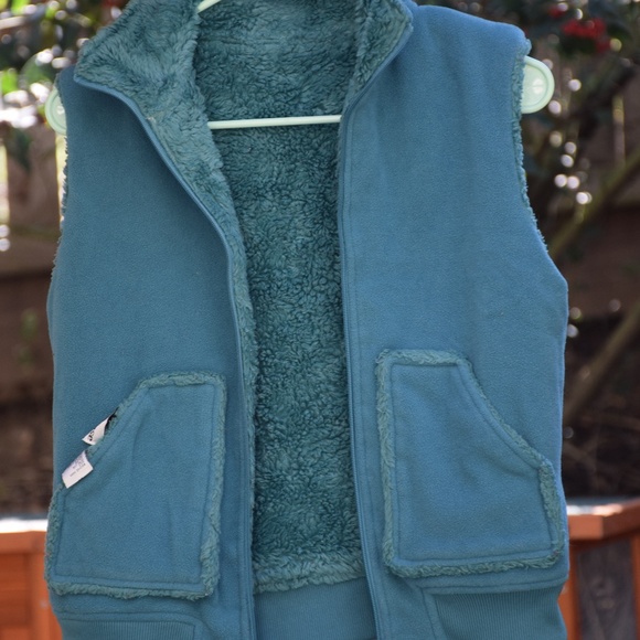 Carol Rose Turquoise Fuzzy Warm Vest - Picture 2 of 8
